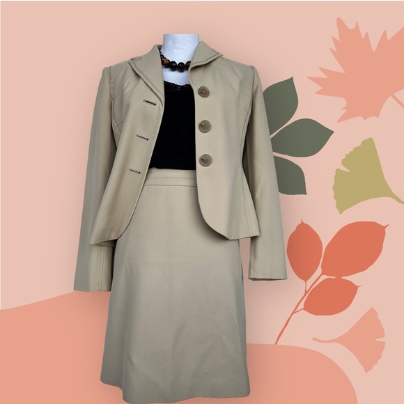 Ann Taylor Two Piece Suit - Picture 10 of 10